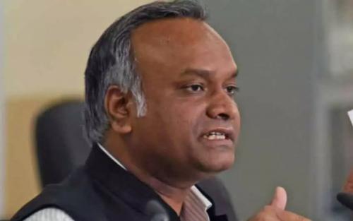 സമാധാനം തകർക്കാൻ ശ്രമിച്ചാൽ ആർഎസ്എസിനെയും നിരോധിക്കും: കർണാടക മന്ത്രി പ്രിയങ്ക് ഖാർഗെ സമാധാനം തകർക്കാൻ ശ്രമിച്ചാൽ ആർഎസ്എസിനെയും നിരോധിക്കും: കർണാടക മന്ത്രി പ്രിയങ്ക് ഖാർഗെ