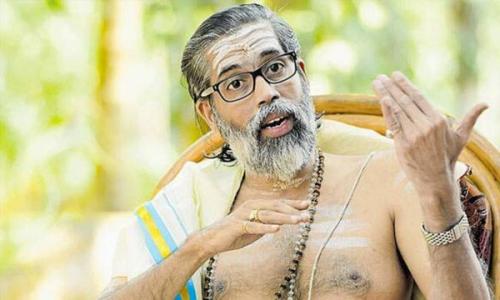 ഗുരുവായൂർ ക്ഷേത്രം മേൽശാന്തിയായി കോട്ടയം കുറിച്ചിത്താനം തോട്ടം ശിവകരൻ നമ്പൂതിരിയെ തെരഞ്ഞെടുത്തു ഗുരുവായൂർ ക്ഷേത്രം മേൽശാന്തിയായി കോട്ടയം കുറിച്ചിത്താനം തോട്ടം ശിവകരൻ നമ്പൂതിരിയെ തെരഞ്ഞെടുത്തു