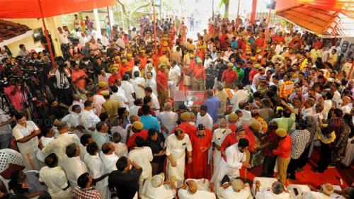 കോടിയേരിക്ക് വിട നൽകി കേരളം കോടിയേരിക്ക് വിട നൽകി കേരളം