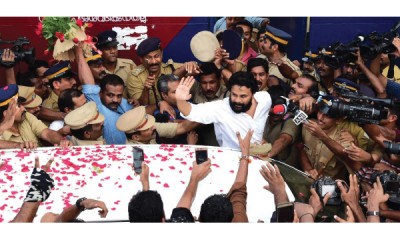 അമിതമാകുന്ന ഷോകൾ... അമിതമാകുന്ന ഷോകൾ...