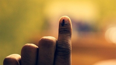 മഷി പുരണ്ട ജീവിതങ്ങൾ മഷി പുരണ്ട ജീവിതങ്ങൾ
