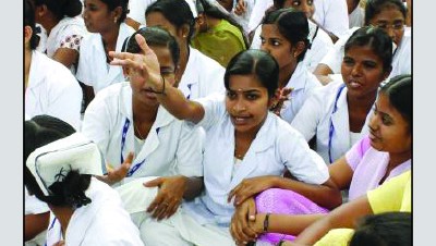 ആതു­ര സേ­വനരംഗത്ത് ഇരകളാ­ക്കപ്പെ­ടു­ന്നവർ