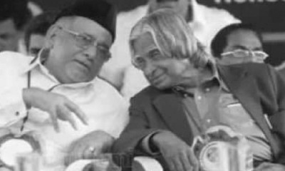 ഖൽബുകൾക്കകത്ത് പാർക്കുന്നൊരാൾ ഖൽബുകൾക്കകത്ത് പാർക്കുന്നൊരാൾ