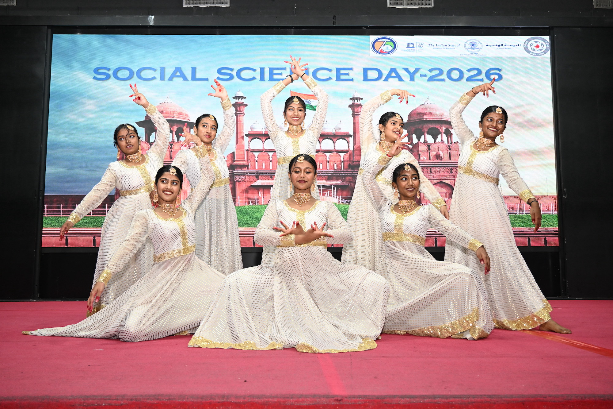 article-image