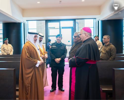 രാജ്യത്തെ മുഴുവൻ ജനങ്ങൾക്കും സുരക്ഷ ഉറപ്പാക്കും; അപ്പോസ്തലിക്ക് വികാറുമായി കൂടിക്കാഴ്ച നടത്തി ബഹ്റൈൻ കിരീടാവകാശി