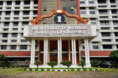 ബിജെപി കൗൺസിലർമാരുടെ സത്യപ്രതിജ്ഞ ഹൈക്കോടതി അസാധുവാക്കി; നാലാഴ്ചയ്ക്കകം വീണ്ടും സത്യപ്രതിജ്ഞ ചെയ്യണം