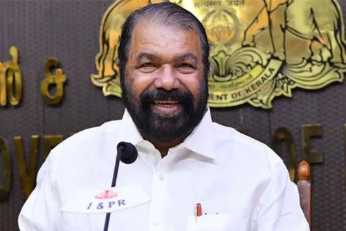 ഗവർണറുടെ ഭരണഘടനാപരമായ അധികാരങ്ങൾ പാഠപുസ്തകങ്ങളിൽ ഉൾപ്പെടുത്തുമെന്ന് മന്ത്രി വി ശിവൻകുട്ടി ഗവർണറുടെ ഭരണഘടനാപരമായ അധികാരങ്ങൾ പാഠപുസ്തകങ്ങളിൽ ഉൾപ്പെടുത്തുമെന്ന് മന്ത്രി വി ശിവൻകുട്ടി