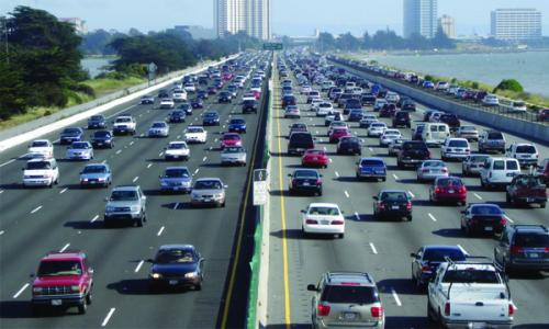 സൗ­ദി­യിൽ ട്രാ­ഫിക് പരി­ശോ­ധനക്ക് വനി­തകളും 