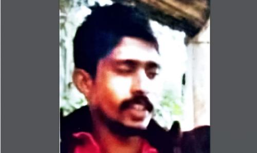 നായാട്ടുകാരുടെ വെടിയേറ്റ ആദിവാസി യുവാവിനെ കാട്ടിൽ കുഴിച്ച് മൂടിയാതായി സംശയം; രണ്ട് പേർ കസ്റ്റഡിയിൽ നായാട്ടുകാരുടെ വെടിയേറ്റ ആദിവാസി യുവാവിനെ കാട്ടിൽ കുഴിച്ച് മൂടിയാതായി സംശയം; രണ്ട് പേർ കസ്റ്റഡിയിൽ