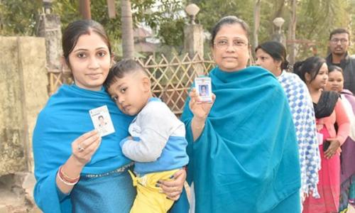 ത്രിപുരയിൽ ബിജെപിയും സിപിഐഎം−കോൺഗ്രസ് സഖ്യവും ഇഞ്ചോടിഞ്ച് പോരാട്ടം ത്രിപുരയിൽ ബിജെപിയും സിപിഐഎം−കോൺഗ്രസ് സഖ്യവും ഇഞ്ചോടിഞ്ച് പോരാട്ടം