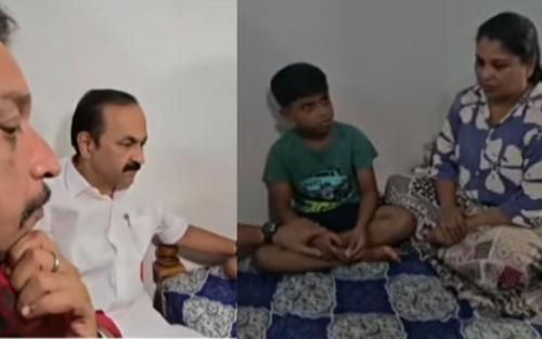 നീണ്ടകരയിൽ ഗൗതം കൃഷ്ണയുടെ വീട് സന്ദർശിച്ച് മുഖ്യമന്ത്രി