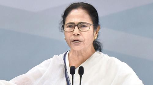 ആർഎസ്എസിലുള്ള എല്ലാവരും മോശക്കാരല്ലെന്ന് മമത; എതിർത്ത് പ്രതിപക്ഷ പാർട്ടികൾ ആർഎസ്എസിലുള്ള എല്ലാവരും മോശക്കാരല്ലെന്ന് മമത; എതിർത്ത് പ്രതിപക്ഷ പാർട്ടികൾ