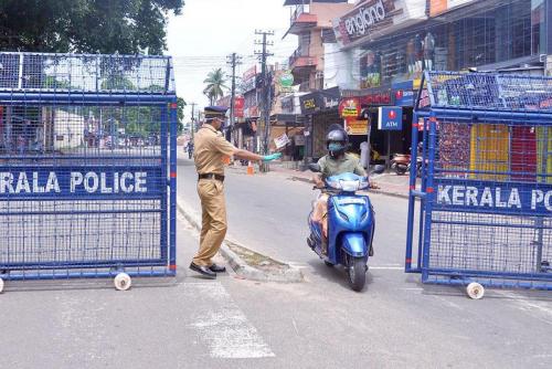 കോവിഡ് വ്യാപനം രൂക്ഷം: മലപ്പുറത്ത് എട്ടിടത്ത് നിരോധനാജ്ഞ