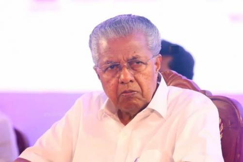 ആനുകൂല്യങ്ങൾ നടപ്പാക്കിയെന്ന് വ്യക്തമാക്കി ജീവനക്കാർക്ക് മുഖ്യമന്ത്രിയുടെ വാട്സ്ആപ്പ് സന്ദേശം; ഡാറ്റാ ചോർച്ചയെന്ന് പ്രതിപക്ഷം