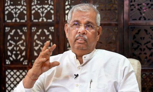 ഗുരുപൂജ സംസ്ക്കാരത്തിന്റെ ഭാഗം, അതിൽ ഒരു തെറ്റുമില്ല, പാദപൂജയെ ന്യായീകരിച്ച് ഗവർണർ ഗുരുപൂജ സംസ്ക്കാരത്തിന്റെ ഭാഗം, അതിൽ ഒരു തെറ്റുമില്ല, പാദപൂജയെ ന്യായീകരിച്ച് ഗവർണർ