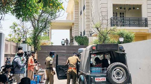 ഡി.എം.കെ നേതാക്കളുടെ ബന്ധുവീടുകളിൽ റെയ്ഡ്; ക്രമക്കേടുകളുടെ തെളിവുകൾ കണ്ടെത്തിയതായി ആദായ നികുതി വകുപ്പ്