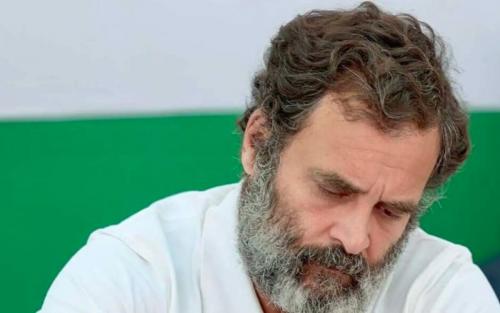 രാഹുൽ മോദിയെന്ന പേരുള്ളവർക്കെല്ലാം മാനഹാനിയുണ്ടാക്കിയെന്ന് കോടതി രാഹുൽ മോദിയെന്ന പേരുള്ളവർക്കെല്ലാം മാനഹാനിയുണ്ടാക്കിയെന്ന് കോടതി