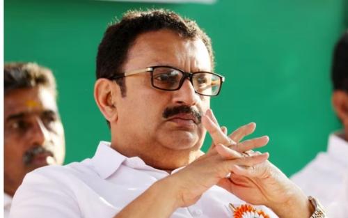 തൊഴുത്ത് മാറ്റി കെട്ടിയാൽ മച്ചിപ്പശു പ്രസവിക്കില്ല: മന്ത്രിസഭാ പുനഃസംഘടനയെ പരിഹസിച്ച് കെ മുരളീധരൻ തൊഴുത്ത് മാറ്റി കെട്ടിയാൽ മച്ചിപ്പശു പ്രസവിക്കില്ല: മന്ത്രിസഭാ പുനഃസംഘടനയെ പരിഹസിച്ച് കെ മുരളീധരൻ