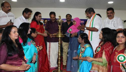 ബഹ്റൈൻ ഒഐസിസി വനിതാ വിഭാഗത്തിന്റെ പ്രവർത്താനോത്ഘാടനം എൻ കെ പ്രേമചന്ദ്രൻ എം പി നിർവഹിച്ചു ബഹ്റൈൻ ഒഐസിസി വനിതാ വിഭാഗത്തിന്റെ പ്രവർത്താനോത്ഘാടനം എൻ കെ പ്രേമചന്ദ്രൻ എം പി നിർവഹിച്ചു