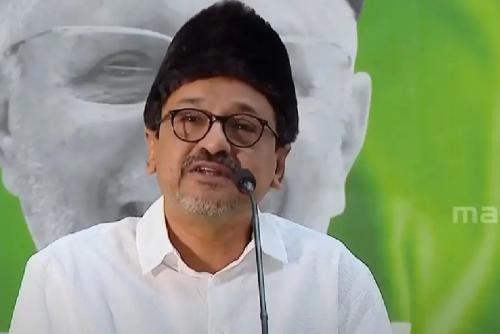 മുഖ്യമന്ത്രി സ്ഥാനത്തേക്ക് വി.ഡി. സതീശനെ പിന്തുണച്ച് സാദിഖലി തങ്ങൾ; ഉപമുഖ്യമന്ത്രി സ്ഥാനം ആവശ്യപ്പെടില്ല