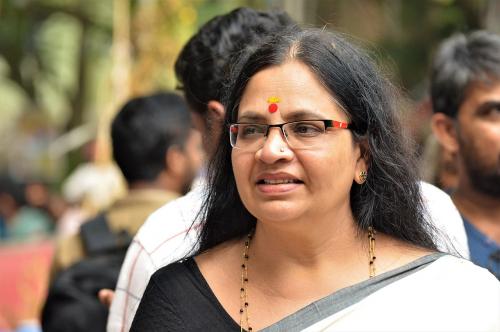 വിധി എഴുതി കഴിഞ്ഞു; ഇപ്പോൾ നടക്കുന്നത് നാടകം: നടിയെ ആക്രമിച്ച കേസിൽ കോടതിയെ വിമർശിച്ച് ഡബ്ബിംഗ് ആർട്ടിസ്റ്റ് ഭാഗ്യലക്ഷ്മി വിധി എഴുതി കഴിഞ്ഞു; ഇപ്പോൾ നടക്കുന്നത് നാടകം: നടിയെ ആക്രമിച്ച കേസിൽ കോടതിയെ വിമർശിച്ച് ഡബ്ബിംഗ് ആർട്ടിസ്റ്റ് ഭാഗ്യലക്ഷ്മി