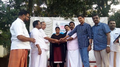 പ്രതീക്ഷയുടെ സഹായധനം കൈമാറി പ്രതീക്ഷയുടെ സഹായധനം കൈമാറി