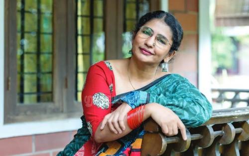 സൈബർ ആക്രമണത്തെ ഭയമില്ല, സംഘ്പരിവാറിനെതിരെ ഇനിയും തുറന്നെഴുതും ; നടി ലാലി