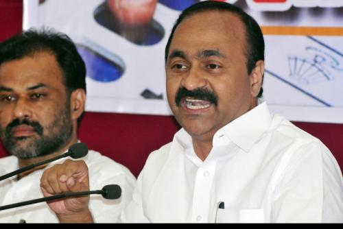സർക്കാരിനെതിരെ അവിശ്വാസ പ്രമേയത്തിന് നോട്ടീസ് നൽകി യുഡിഎഫ്   