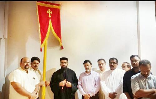 ബഹ്‌റൈൻ സെ­ന്റ് പീ­റ്റേ­ഴ്‌സ് പള്ളി­യിൽ എട്ടു­നോ­ന്പ് പെ­രു­ന്നാ­ളിന് കൊ­ടി­യേ­റി­