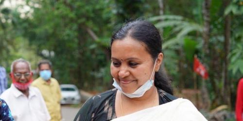നിപ സന്പർക്ക പട്ടികയിലെ 15 പേരുടെ ഫലം കൂടി നെഗറ്റീവ് നിപ സന്പർക്ക പട്ടികയിലെ 15 പേരുടെ ഫലം കൂടി നെഗറ്റീവ്