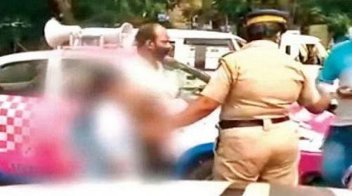മോഷണക്കുറ്റം ആരോപിച്ച് അച്ഛനേയും മകളേയും വിചാരണ ചെയ്ത പൊലീസുകാരിക്കെതിരെ നടപടി