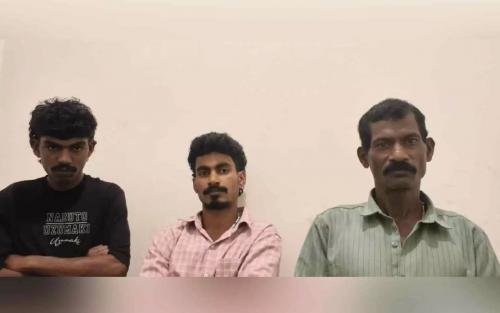 ഇടുക്കിയിൽ കഞ്ചാവ് വിൽപ്പന നടത്തിയ അധ്യാപകനും വാങ്ങിയ അച്ഛനും മകനും പിടിയിൽ