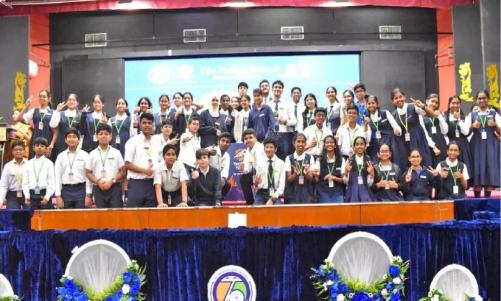 ടി20 ലോകകപ്പ് ട്രോഫിക്ക് ഇന്ത്യൻ സ്കൂളിൽ ആവേശോജ്ജ്വല സ്വീകരണം