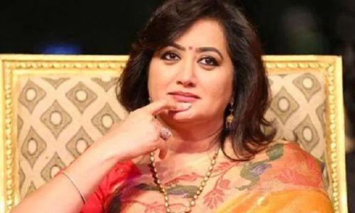 സുമലത ബിജെപിയിലേക്ക്; കുമാരസ്വാമിക്കായി പ്രചാരണത്തിനിറങ്ങും സുമലത ബിജെപിയിലേക്ക്; കുമാരസ്വാമിക്കായി പ്രചാരണത്തിനിറങ്ങും