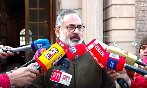 തന്ത്രി ജയിലിൽ, മന്ത്രി വീട്ടിൽ; ശബരിമല കേസിൽ മുഖ്യമന്ത്രിയെ കടന്നാക്രമിച്ചു ബിജെപി