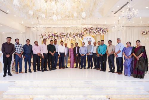 43 വർഷത്തെ പ്രവാസത്തിന് വിട: ടി. ഐ. വർഗ്ഗീസിനും കുടുംബത്തിനും യാത്രയയപ്പ്