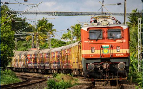 പരശുറാമിൽ എൽ.എച്ച്.ബി കോച്ചുകൾ വരുന്നു; ജനറൽ സീറ്റുകളിൽ 700 എണ്ണത്തിന്റെ കുറവ്