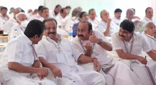 ചിന്തൻ ശിബിരം; യുഡിഎഫ് വിപുലീകരിക്കുമെന്ന് പ്രഖ്യാപനം ചിന്തൻ ശിബിരം; യുഡിഎഫ് വിപുലീകരിക്കുമെന്ന് പ്രഖ്യാപനം