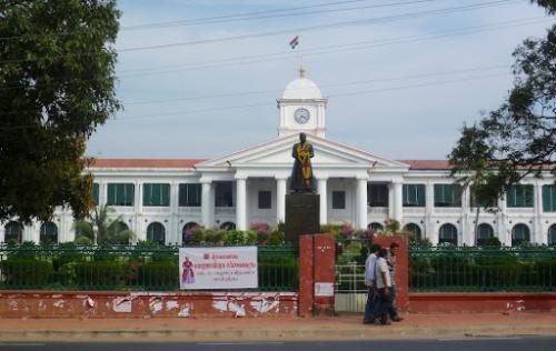 കോവിഡ് വ്യാപനം: സെക്രട്ടേറിയേറ്റിൽ വീണ്ടും കർശന നിയന്ത്രണം 