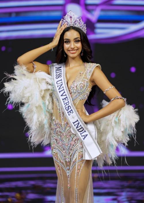 മിസ് യൂണിവേഴ്സ് ഇന്ത്യ 2026 കിരീടം സ്വന്തമാക്കി മലയാളി താരം കെസിയ ലിസ് മെജോ