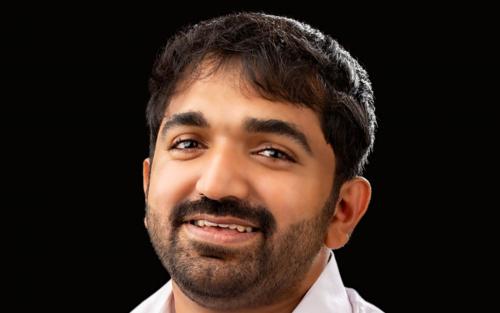 പുതുപ്പളിയിൽ സ്ഥാനാർത്ഥിയാകാൻ ചാണ്ടി ഉമ്മന് അയോഗ്യതയില്ല; ഉപതെരഞ്ഞെടുപ്പ് ആറ് മാസത്തിനുള്ളിലെന്ന് സൂചന 