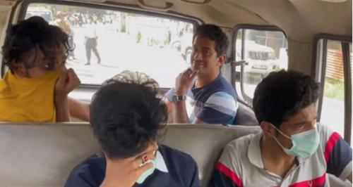 കാറിൽ മയക്കുമരുന്ന് കടത്തിയ നാല് യുവാക്കൾ അറസ്റ്റിൽ കാറിൽ മയക്കുമരുന്ന് കടത്തിയ നാല് യുവാക്കൾ അറസ്റ്റിൽ