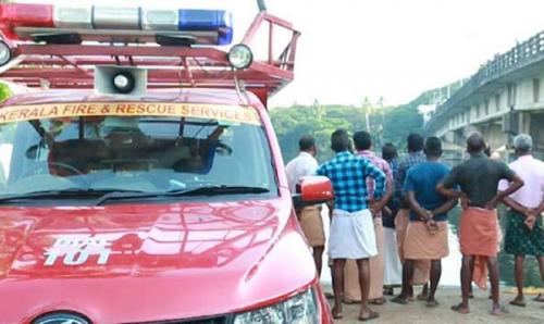 വൈക്കത്ത് ആറ്റിൽ ചാടിയ രണ്ട് പെൺകുട്ടികളുടെ മൃതദേഹം കണ്ടെത്തി