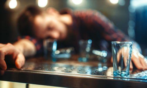 കുവൈത്തില്‍ വിഷമദ്യം കഴിച്ച് 10 പ്രവാസികള്‍ മരിച്ചു; മരിച്ചവരിൽ മലയാളികളും