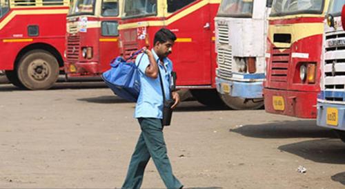 കെഎസ്ആർടിസിയിൽ ഓണം ബോണസുണ്ടാകില്ല; ജൂലൈ മാസത്തെ പകുതി ശമ്പളം നൽകും കെഎസ്ആർടിസിയിൽ ഓണം ബോണസുണ്ടാകില്ല; ജൂലൈ മാസത്തെ പകുതി ശമ്പളം നൽകും