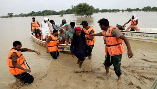 വെള്ളപ്പൊക്ക ദുരിതാശ്വാസ പ്രവർത്തനം; പാകിസ്ഥാനിൽ ബോട്ട് മുങ്ങി 13 മരണം വെള്ളപ്പൊക്ക ദുരിതാശ്വാസ പ്രവർത്തനം; പാകിസ്ഥാനിൽ ബോട്ട് മുങ്ങി 13 മരണം