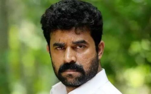 വിജയ്ബാബുവിനെ നാട്ടിലെത്തിക്കാൻ കേന്ദ്ര അന്വേഷണ ഏജൻസികളുടെ സഹായം തേടി പോലീസ് വിജയ്ബാബുവിനെ നാട്ടിലെത്തിക്കാൻ കേന്ദ്ര അന്വേഷണ ഏജൻസികളുടെ സഹായം തേടി പോലീസ്
