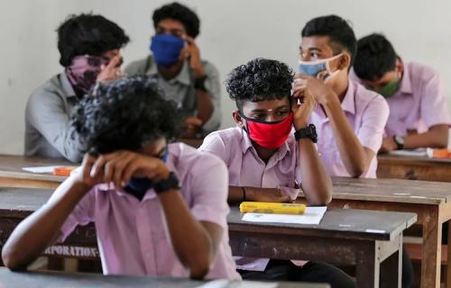 പ്ലസ് വൺ പരീക്ഷ റദ്ദാക്കില്ലെന്ന് കേരളം സുപ്രീംകോടതിയിൽ 