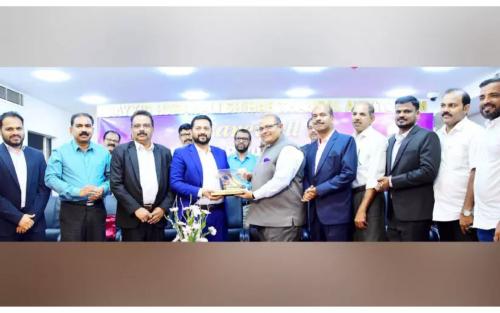 ഇന്ത്യൻ അംബാസഡർ പീയുഷ് ശ്രീവാസ്തവക്ക് കെ.എം.സി.സി ബഹ്‌റൈൻ  യാത്രയയപ്പ് നൽകി