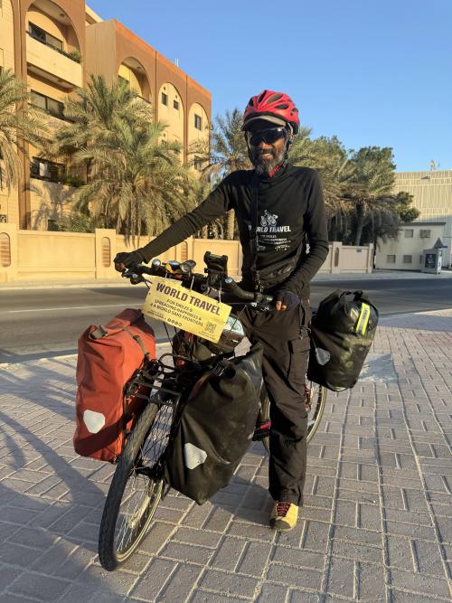 അറുപത് രാജ്യങ്ങൾ സൈക്കിളിൽ: പതിനാല് ദിവസത്തെ ബഹ്റൈൻ സന്ദർശനം പൂർത്തീകരിച്ച് കേരള സൈക്ലിസ്റ്റ് അരുൺ തഥാഗത്